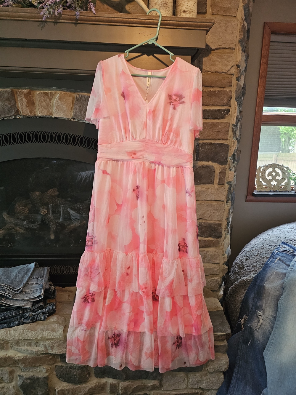 Women’s Pink Floral V-Neck Tiered Midi Dress
